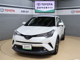トヨタ認定中古車の安心感はそのままに、まるごとクリーニングと同等商品の当社「キラリフレッシュ」を簡素化し、お買い求めやすくした商品が、「トヨタ認定中古車ライト」です。