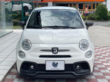 高透明度のガラス皮膜で撥水はもちろん、上質なツヤ・光沢を実現。紫外線や酸性雨から大切な愛車を保護し、色あせ・劣化を防止。「弾スプラッシュコート」、「弾プリミッサコート」からお選びいただけます。
