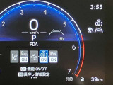 視認性の良いメ-タ-を採用しており、快適なドライブをサポ-トします♪