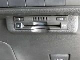 ナビ連動タイプのETC車載機です。ナビゲーションと連動してくれますのでカード未挿入を知らせてくれるなど便利な機能が追加されています。