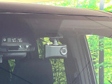 【ドライブレコーダー】ドライブレコーダー装備!走行中はもちろん、あおり運転や事故に遭遇した際、映像で記録し、万一のリスクに備えます。※記録用SDカードはお客様ご自身でご準備いただく必要があります。