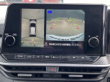 車の上から見下ろしたような360度見えるアラウンドビューモニター搭載してます!狭い駐車場や暗い場所でも安心して駐車出来ます!