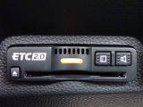 ■【ETC車載器】が装備されています。セットアップをしてお渡しとなり、ETCカードを差し込むだけで高速道路の利用が可能です。