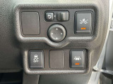運転席まわりの画像です。
