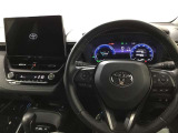 とっても見やすいメーターです。夜間時はラグジュアリーな気分にさせてくれる照明が魅力ですので、夜のドライブも楽しみになりますよ♪