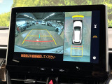 【パノラミックビューモニター】専用のカメラにより、上から見下ろしたような視点で360度クルマの周囲を確認することができます☆死角部分も確認しやすく、狭い場所での切り返しや駐車もスムーズに行えます。