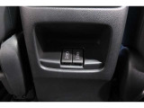 センターアームレストの後ろに充電用USBポートが2口