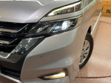 【LEDヘッドライト】悪天候や夜間走行時も良好な視界を確保し安心して運転できる高輝度LEDヘッドライトを装備!点灯速度が早く、消費電力も抑えられています。