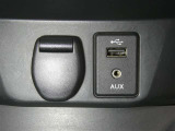 【充電用USB端子】デバイスの充電に便利です。※実際の接続端子は写真で確認or店舗までご気軽にお問合せください♪