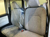 フロントシートです。ゆったり運転ができます。長距離ドライブもラクラク♪♪
