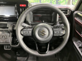 【純正革巻きステアリング】上質な革を使用することで、手にしっかり馴染みとても運転しやすいハンドルです♪