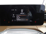 メーターで車両設定や各種機能の設定が出来ます。