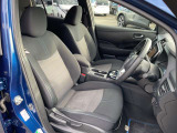 運転席前列シートです。