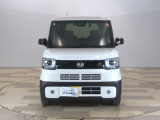 【車両状態証明書付】より安心してご購入頂く為、第三者機関による車両状態証明書を見ながら実車確認できます(フロントガラスのA1減点はほとんどの中古車にあるミリ単位の飛び石傷ですのでご安心下さい)。