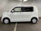 後席プライバシーガラス仕様! 車内が見えにくい設計です。
