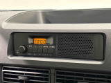 AM・FMラジオ付き。スピーカー内蔵です。