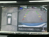 インテリジェント アラウンドビューモニター(移動物 検知機能付)空から見下ろしているかのような映像をディスプレイに映し出し、スムースな駐車をサポートします。