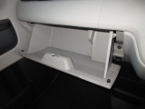 豊富な収納で、いつもすっきりとした車内、ほしい場所にちょうど良い収納を備えました。