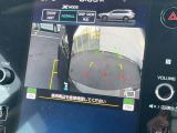 【サイド&バックカメラ】停車・駐車時に死角になりがちな運転席から見えづらいサイドとリアの障害物を確認できます!雨天時や夜間などは特に活躍してくれるアイテムです。