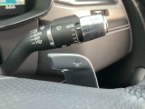 【パドルシフト】運転席から任意で、変速を自由自在に操ることができます。