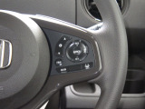 Hondaセンシングの機能のひとつ、アダプティブクルーズコントロール付!アクセルから足を離しても設定したスピードと前車との車間を保ち走行してくれます!車線維持もアシスト☆高速道路で疲労軽減ですね☆