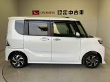 車両右側面からの写真になり。車をご覧になりたい時はお気軽に最寄りの店舗へご相談下さい。