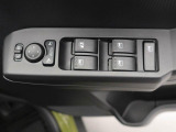 ダイハツ認定U-CARは、「車両状態証明書」「約60項目の徹底点検・整備」「内装の徹底清掃と洗浄」「もしもの時の1年間無償保証」が全車に付いています。
