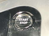 【プッシュ式エンジン】プッシュ式エンジンスタートでブレーキを踏んでボタンを押すだけでエンジン始動がスムーズ!!鍵をカバンに入れているだけでエンジンの始動が可能★とても便利な機能です