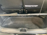 【ラゲッジルーム】実用性に優れた二段式ラゲッジル-ムでお荷物を別々に収納が可能♪♪
