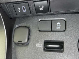 【横滑り防止機能】 車両走行安定補助システム搭載  車が横滑りしそうになった際に、横滑りを防ぐ安全装備が付いています。