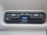 ■【ETC車載器】が装備されています。セットアップをしてお渡しとなり、ETCカードを差し込むだけで高速道路の利用が可能です。