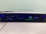 スピードメーターはこちら!すっきりとしたデザインで、昼間でも夜間でも見やすい設計になっています。
