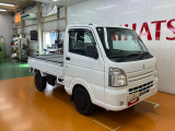 右前から。実際の車にはホイルキャップはついておりません。ご了承ください。