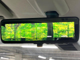 【デジタルルームミラー】後席の大きな荷物や同乗者で後方が確認しづらい時でも安心!カメラが撮影した車両後方の映像をルームミラー内に表示。クリアな視界で状況の確認が可能です!