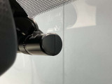 いくら安全運転をしていても、事故に巻き込まれることもあります。万が一の時に証拠として使えるフロント+車室内ドライブレコーダーがついてます♪