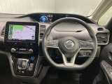 全方位で視界が広い。気持ちがよくて、運転もしやすい。1列目から3列目まで、すべての席がゆったりと座れるスペシャルシートです♪