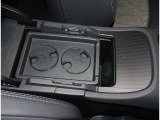 自社工房で輝くボディーと、綺麗で清潔な室内の車に生まれ変わります【ピカット一平】☆もちろん当社の技術スタッフの手により、すみずみまで点検整備が行われます。ぜひ、お客様の目でお確かめください。
