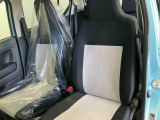 フロントシートです。ゆったり運転ができます。長距離ドライブもラクラク♪♪