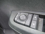 駐車時や狭い道でのすれ違い時に気を使うミラー。電動格納式ドアミラーはそんな時に便利です。