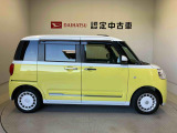 車両右側面からの写真になります。車をご覧になりたい時はお気軽に最寄りの店舗へご相談下さい。