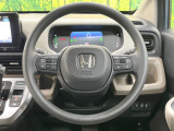 【ステアリングスイッチ】運転中、前方から目線をそらすことなく、オーディオ等の操作が可能な便利機能!安心&快適なドライブを演出してくれます♪