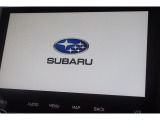 ナビのオープニング画面です。ディーラーオプションなので中古車保証対象で安心ですよ