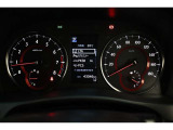 マルチインフォメーションディスプレイ付きのメーターです!エコ運転へ導く多彩な情報を表示してくれます。