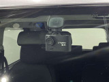 【ドライブレコーダー】安心・安全なカーライフに必須のドライブレコーダーを装備!走行中はもちろん、あおり運転や事故に遭遇し、万一のリスクに備えます。