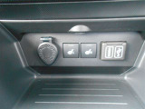 HDMI端子のほかにUSB-A端子も付いてます!Apple CarPlay or Android Auto接続しナビ機能使えます(^^♪ シガーソケットも付いてます(^^♪