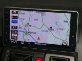【○○インチ純正ナビ】純正ナビを装備。タッチパネル式で使いやすく、詳細地図により目的地をピンポイントで設定できます。初めての道でも迷いにくく、ロングドライブも快適ですよ♪