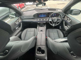 一体感のあるナビは、高級感ある車内を演出してくれます。オーディオ機能も充実しておりますので、運転もより楽しめます♪