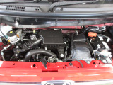 自慢のエンジンはパワードbyHONDAです。精度とバランスにこだわって、低回転からスムースなパワーを発揮します。