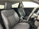 しっかりとしていて上質な座り心地のシートです。 座り心地も良くて長時間の運転も快適ですよ。 肌触りの良いシートが評判です。