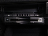 ★ETC2.0が装備されています!!社外品とは違い収まりの良いデザインが人気!高速道路を利用する際は必需品ですよね!!ストレス無く料金所を通過出来ます!!